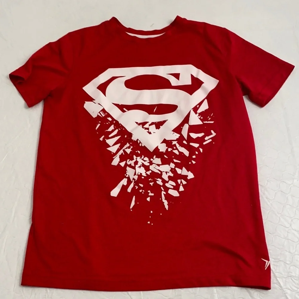 Old Navy red graphic short sleeve t-shirt L 10-12